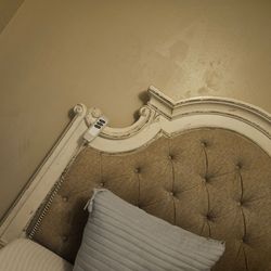 Queen Bedframe Set