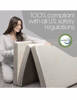 Queen Size 6” Tri-Fold Memory Foam Mattress – Like New + Protective Cover