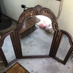 Vanity mirror 