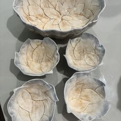 Green Leaves Serving/Decorative Bowl, Made In Italy