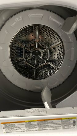 Hotpoint Dryer With House And Cable.