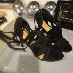Beautiful Black Velvet Laceup Heels