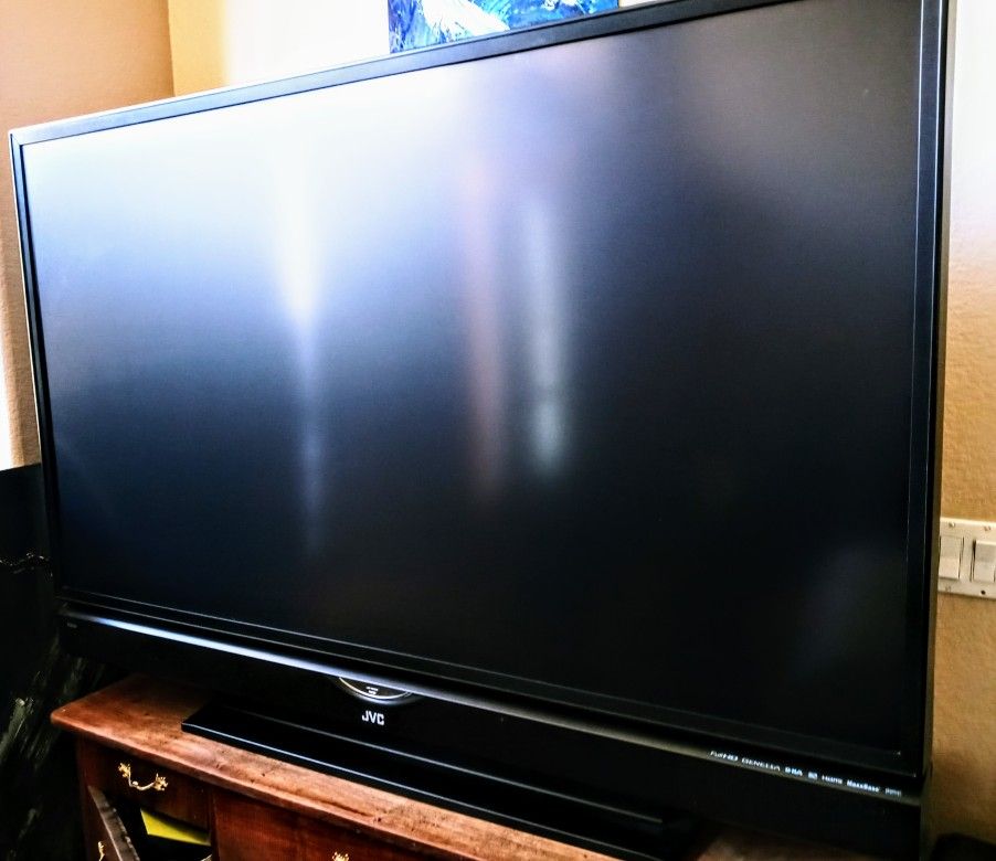 JVC Projection TV 55in
