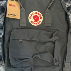 Fjallraven Graphite Kanken Original Backpack