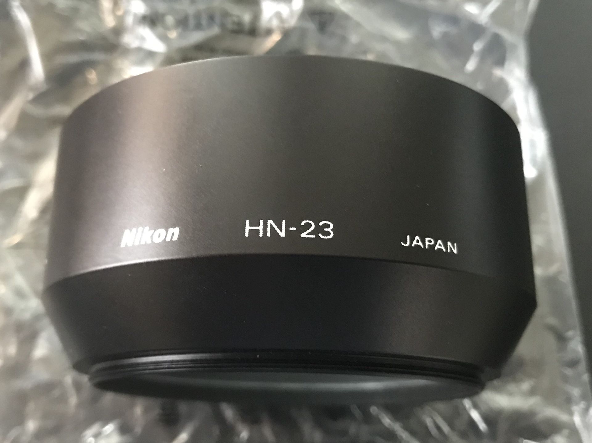 Nikon HN-23 62mm screw-in Lens Hood