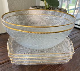 Gold Rimmed Textured Glass 2 Bowl and 4 Plate Set