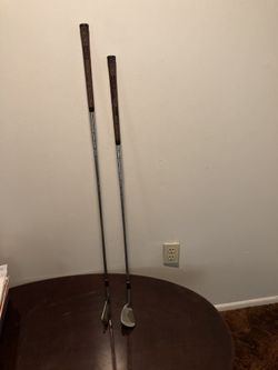 Mac Gregor golf clubs