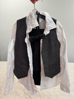 H&M Boys Size 7 Black 4 piece suit set