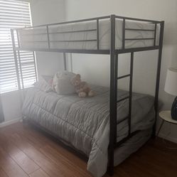 Twin Bunk Bed With Trundle 