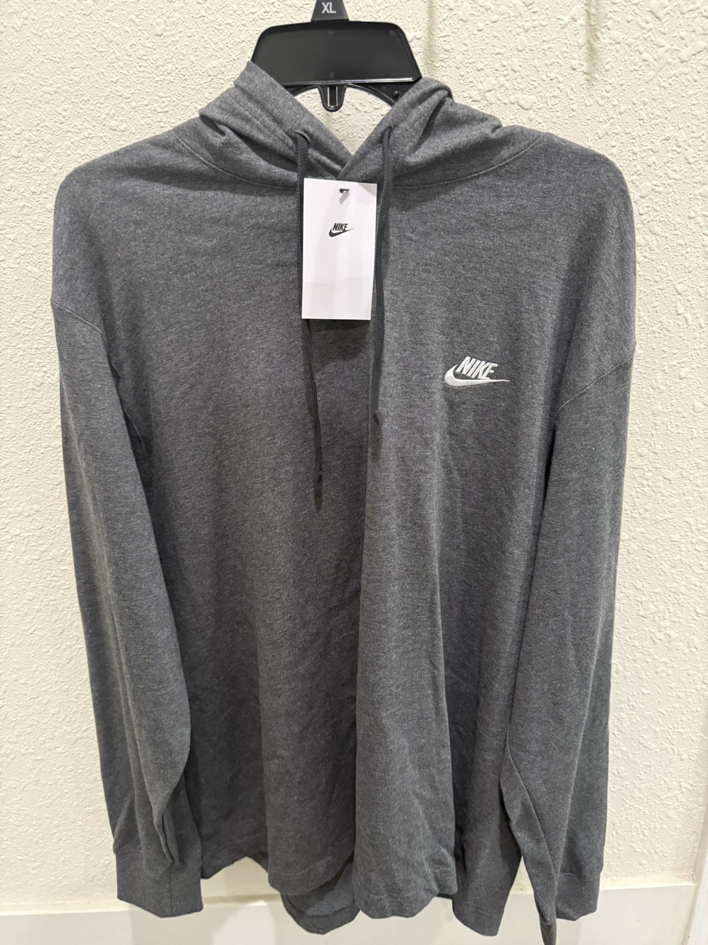 New with Tags Nike Nike Men's Extra Large Sportswear Club Pullover Hoodie