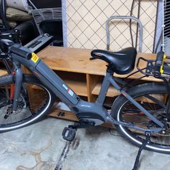  iZIP Electric Bike E-Bike Large - Dark Charcoal Grey