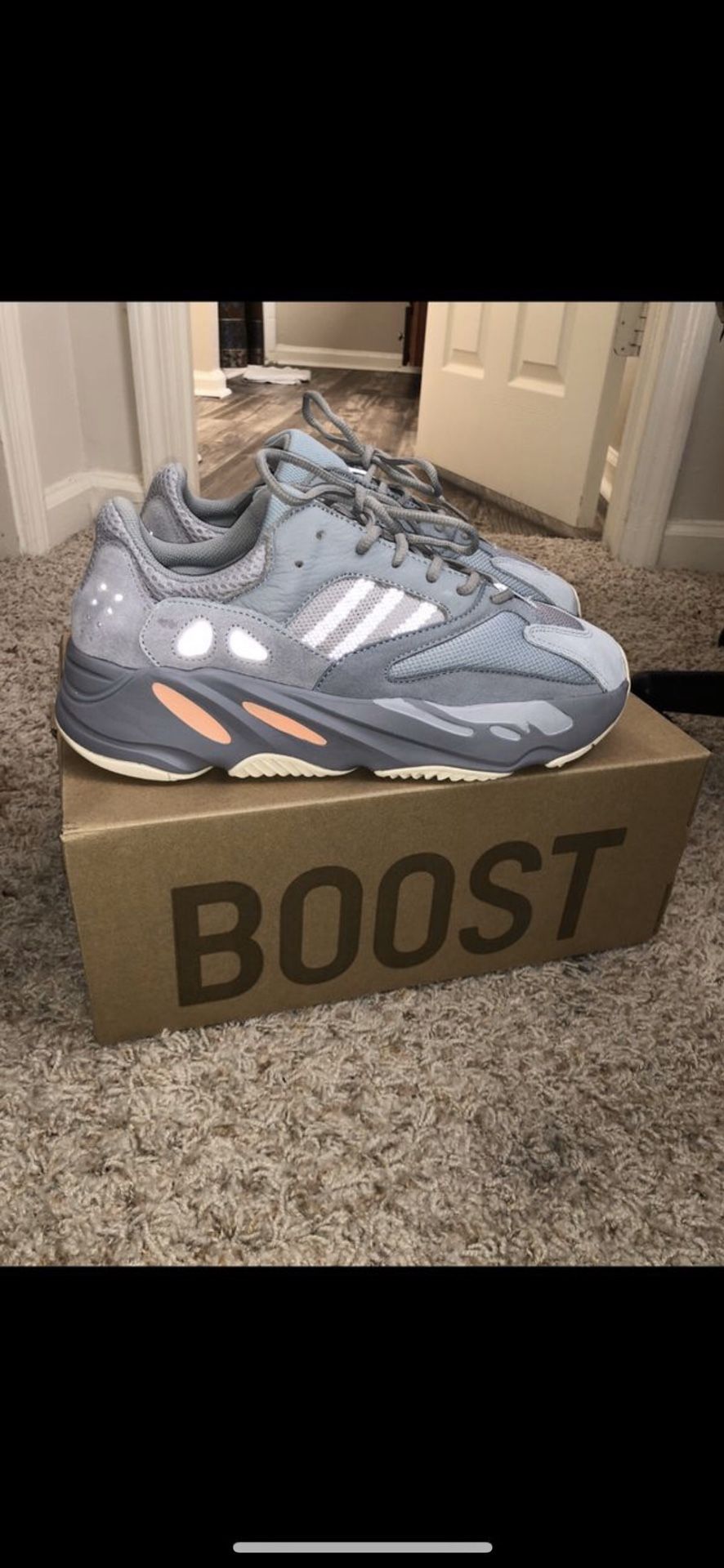 Adidas Yeezys 700 Inertia