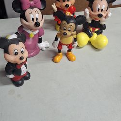 Vintage Disney Mickey and Minnie piggy banks, and figures