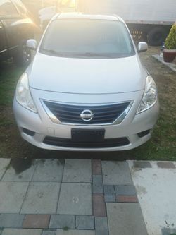 2013 Nissan Versa Silver Sedan