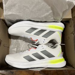 Size 8 Men Adidas Shoes 