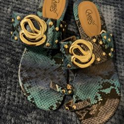 Size 8 Women’s Slides Sandals 