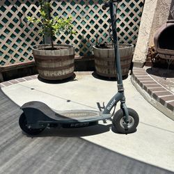 Razor E300 Scooter