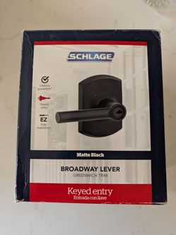 Schlage Broadway Keyed Entry Door Lever Greenwich Trim Matte Black New Unused