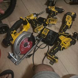 Dewalt Tool Set Used Good Condition 
