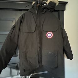 Brand New Canada Goose Jacket Size Large 