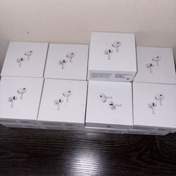 1/1 White Headphones