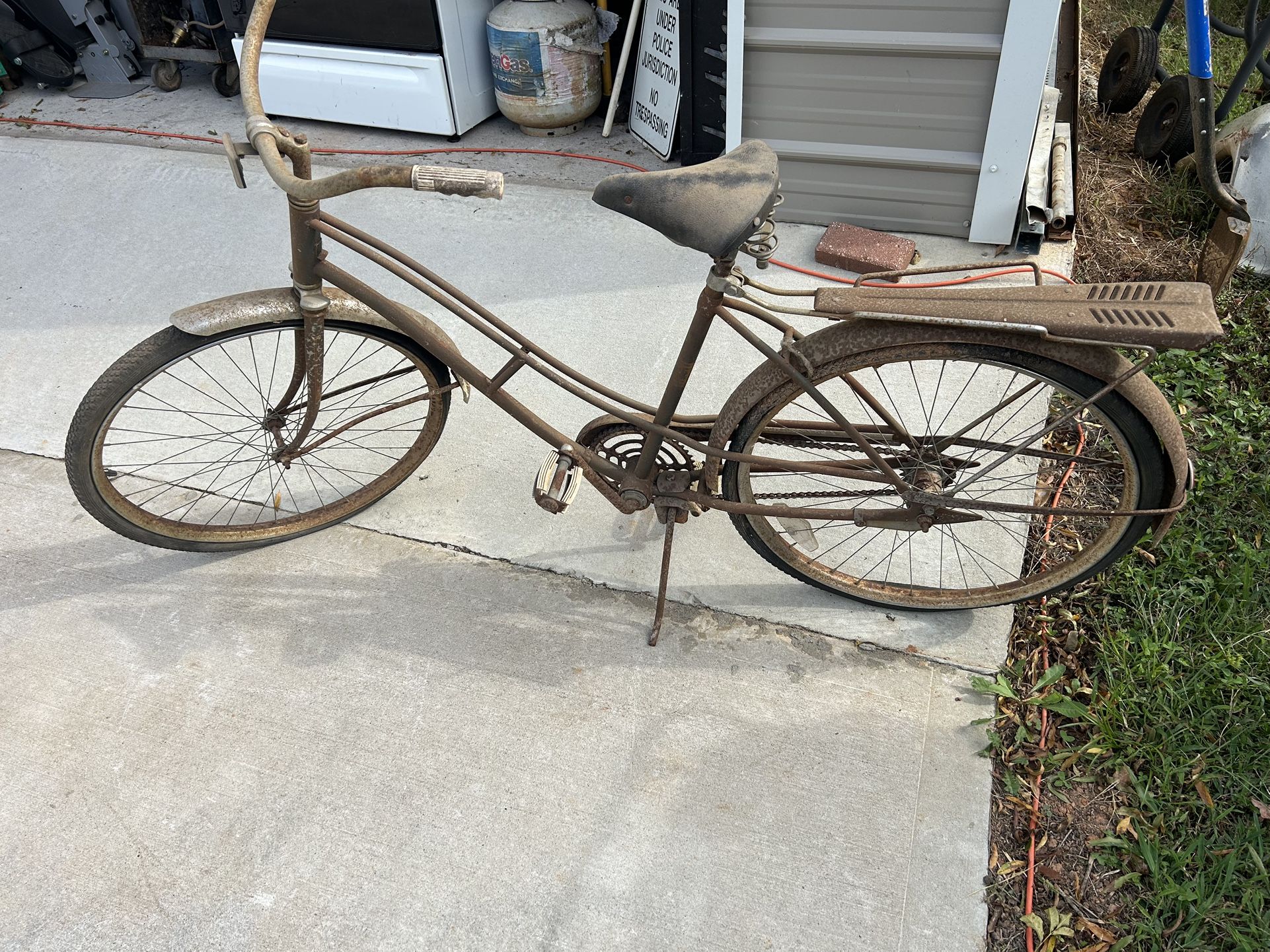 Vintage Bicycle 1960’S / Read Below ⬇️