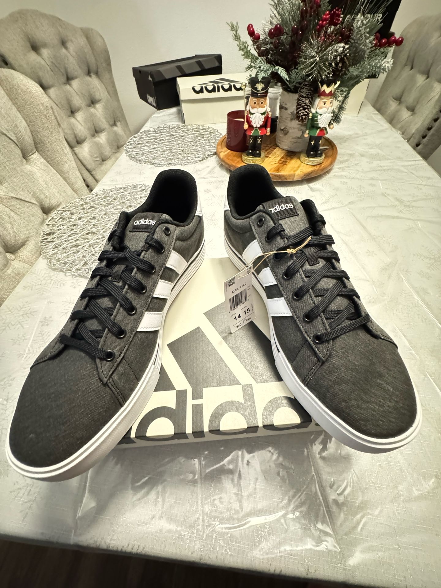 Daily 4.0 Skateboarding Adidas. Size 14.