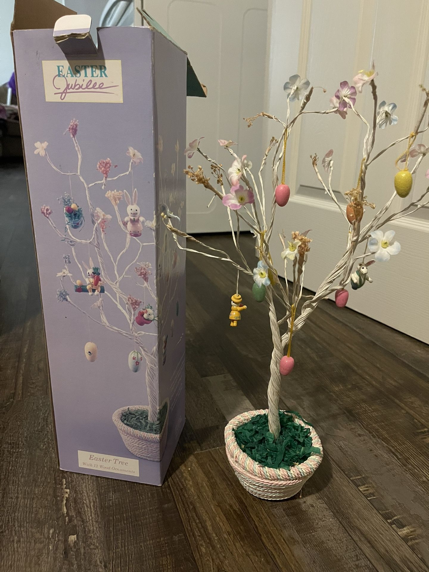 Easter Prop Tree