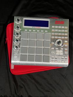 Akai MPC Studio Controller + Official Akai Sleeve