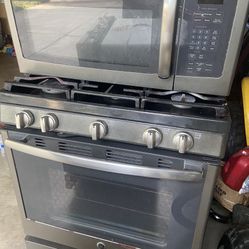 Microwave And Stove