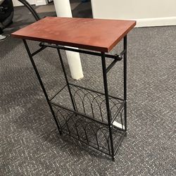 Toilet paper & magazine holder table