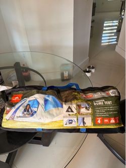 Carpa para cuatro personas