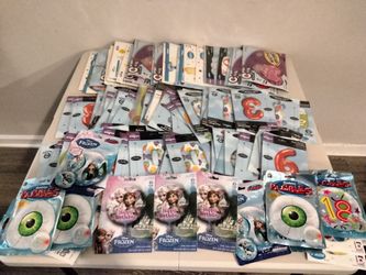 Lot of over 100 brand new Balloons