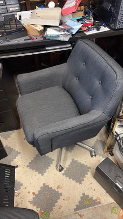 Grey rolling chair