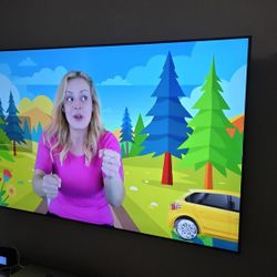 Samsung 65"TV with wall mount for sale