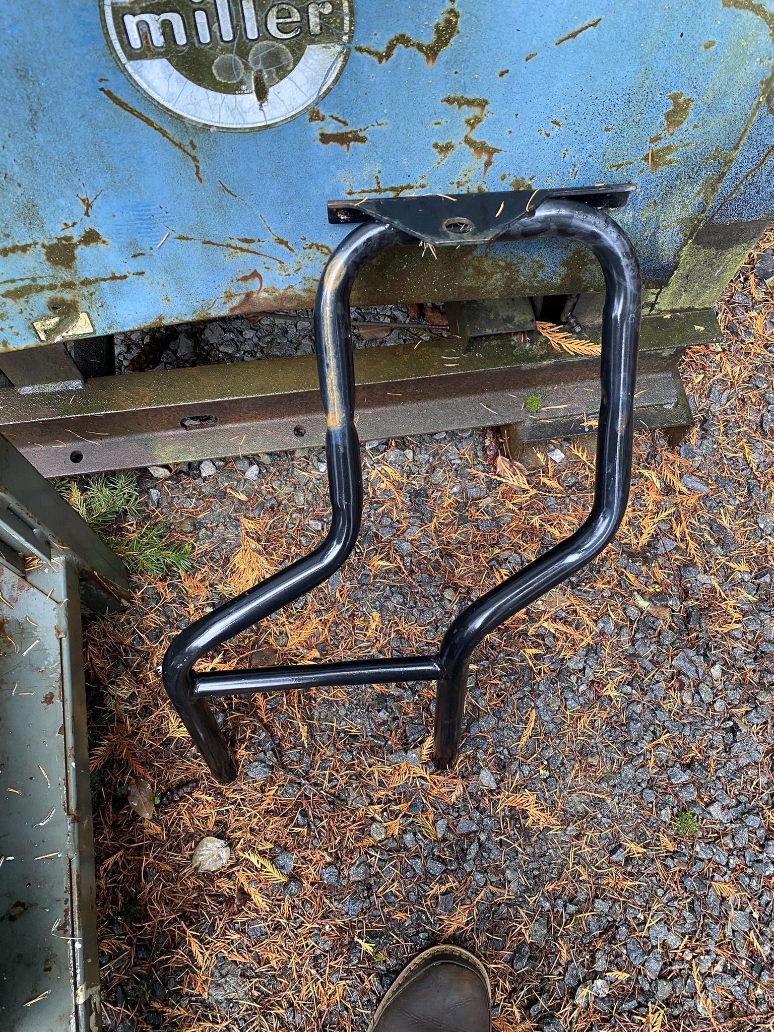 John Deere riding mower bagger attachment bracket