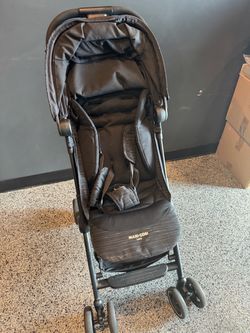 Maxi-Cosi Lara Compact Stroller Black