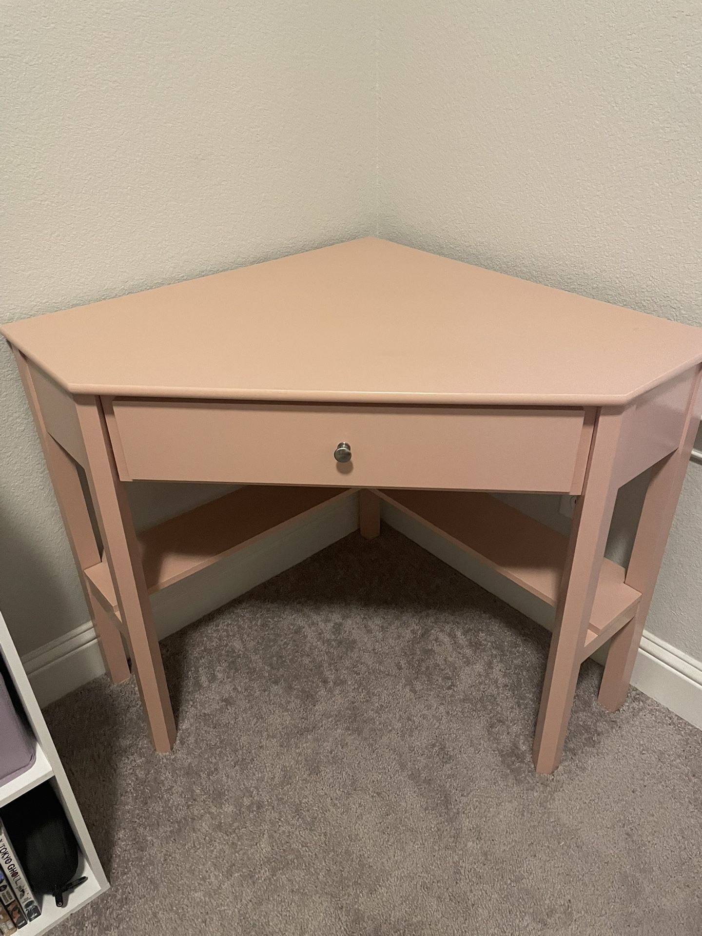 Lincoln Corner Desk
