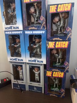 Dodgers bobblehead “ the catch “