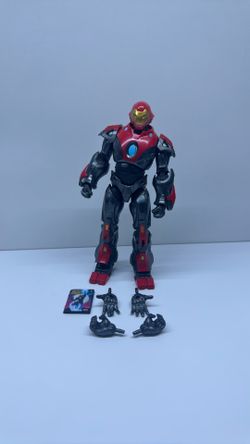 Marvel Legends Series Ultimate Iron Man, Comics-Inspired Collectible 6-Inch Scale Action Figure with Character-Sized Comic Accessory