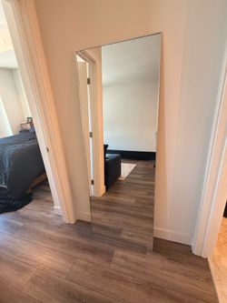 Modern Frameless Full-Length Mirror – Excellent Condition