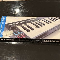 M-Audio Keystation Mini 32 USB MIDI Keyboard — Compact Controller for Music Production