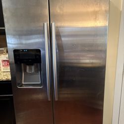 Samsung Refrigerator Shelves/Trays