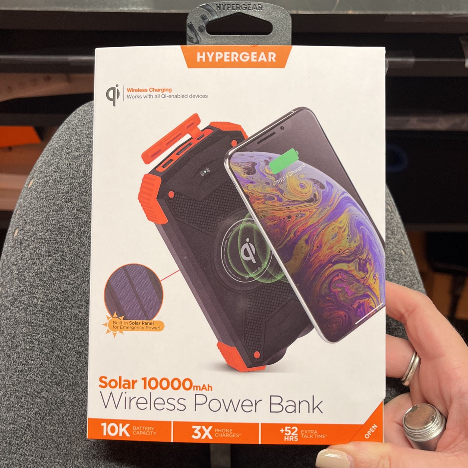 Solar Powered Wireless Power Bank