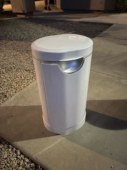 Diaper pail