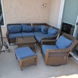 Hampton Bay Outdoor Furniture Set