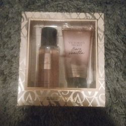 Victoria's Secret Body Spray And Lotion Set 