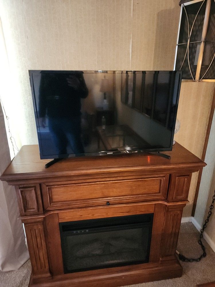 32" Samsung Smart TV