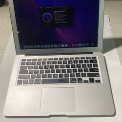 2017 MacBook Air I5, 256 GB SSD