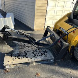 Bobcat Universal Hook Up Back Hoe With Standard Hydraulic Connections